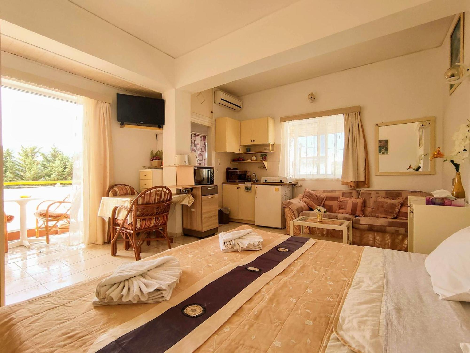 Evli Appartement Rethimnon Buitenkant foto